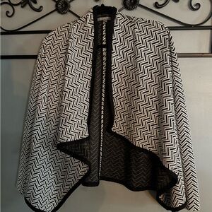 Elegant Black and White Chevron Cardigan